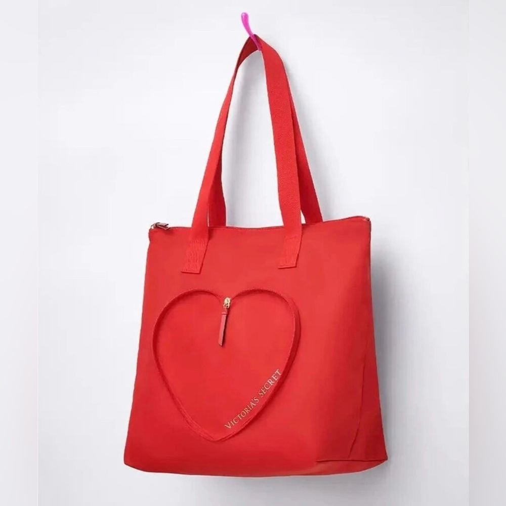 Victoria's Secret travel tote❤️ - Picture 1 of 4